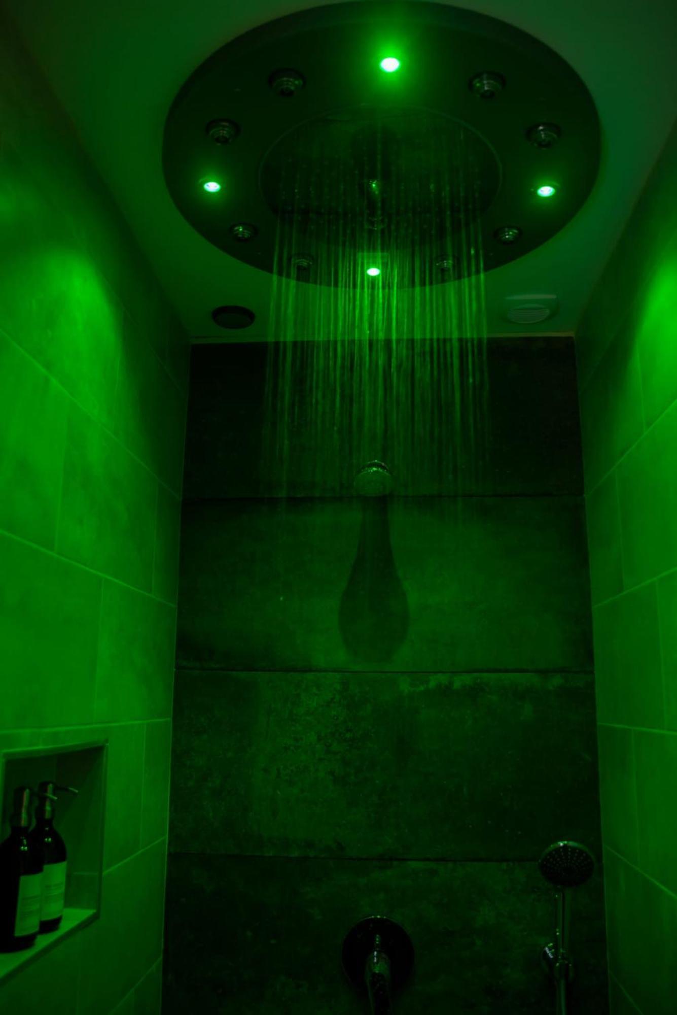 Le Mas Aux Amoureux , Suite Romantique Et Spa Le Barcarès Екстериор снимка